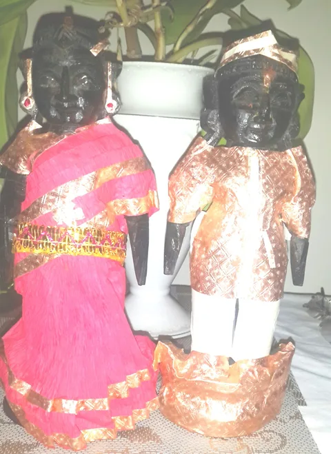 Marapachi King & Queen Dolls — hand-made golu doll from The Golu Shop