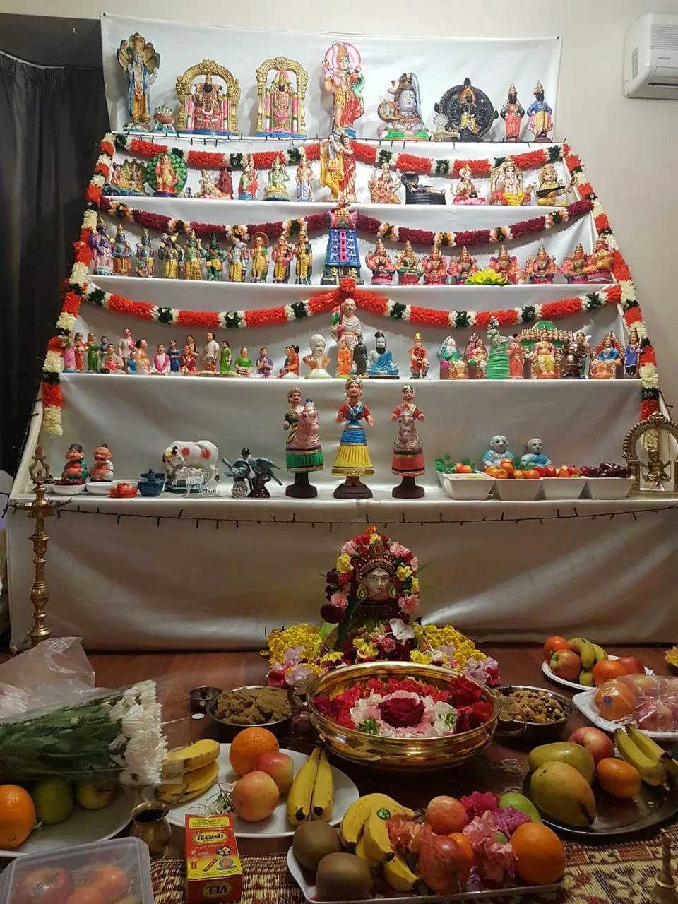 Four decades of golu|in *Old Pet*